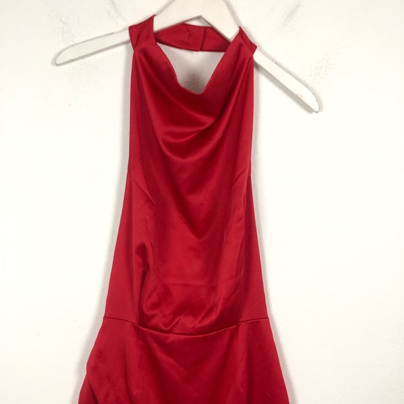 Elliatt Red Mini Dress - Picture 4 of 11